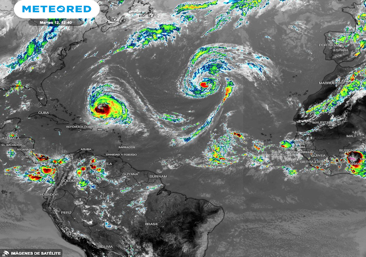 La imagen satelital IR muestra la convección nubosa asociada al giro pronunciado del los huracanes “Lee" y "Margot".