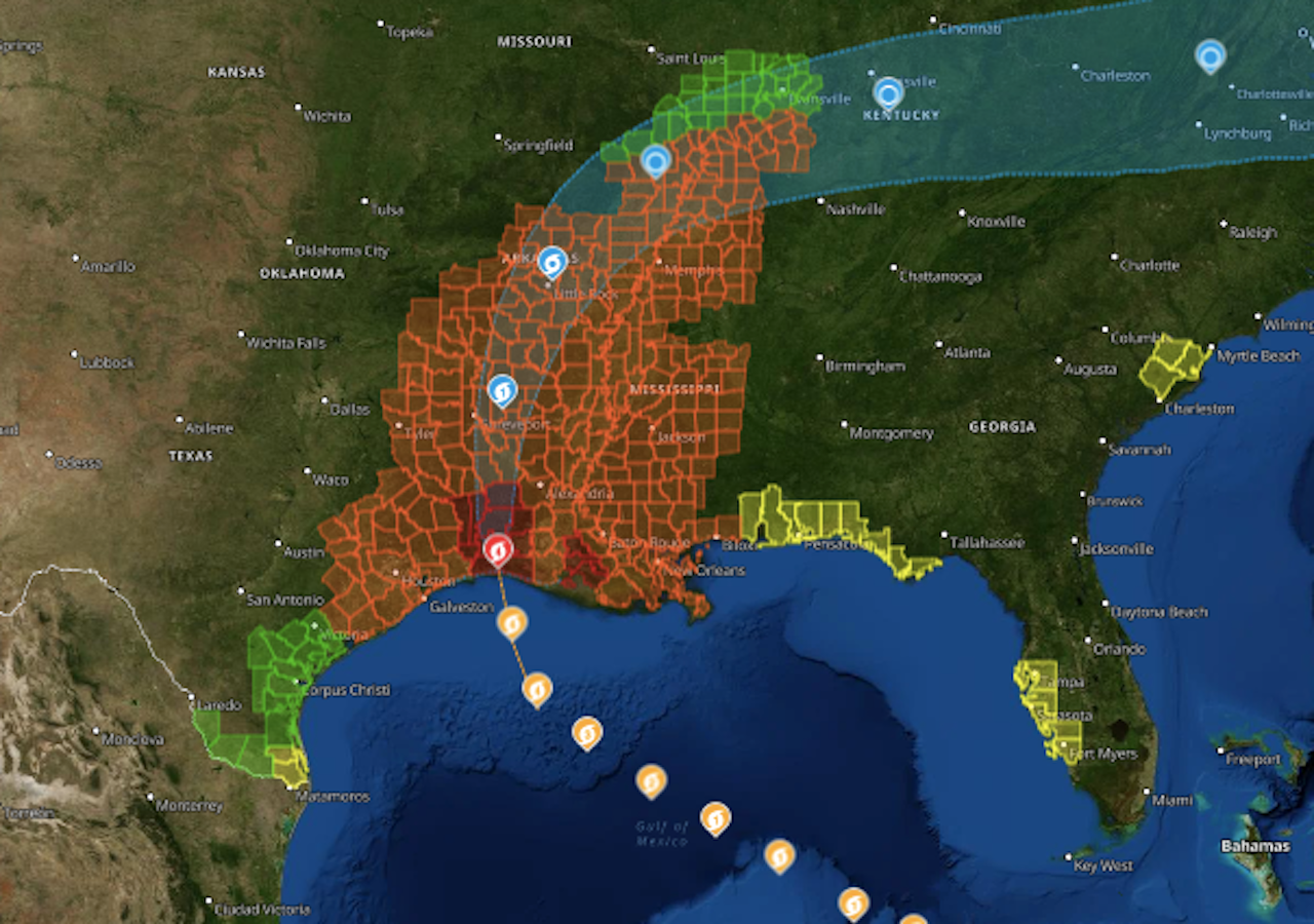 Hurricane Laura landfall in Louisiana poses 