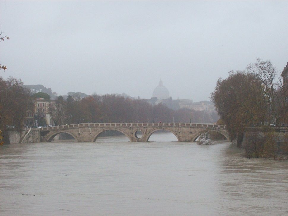 tevere-piena tevere-piena