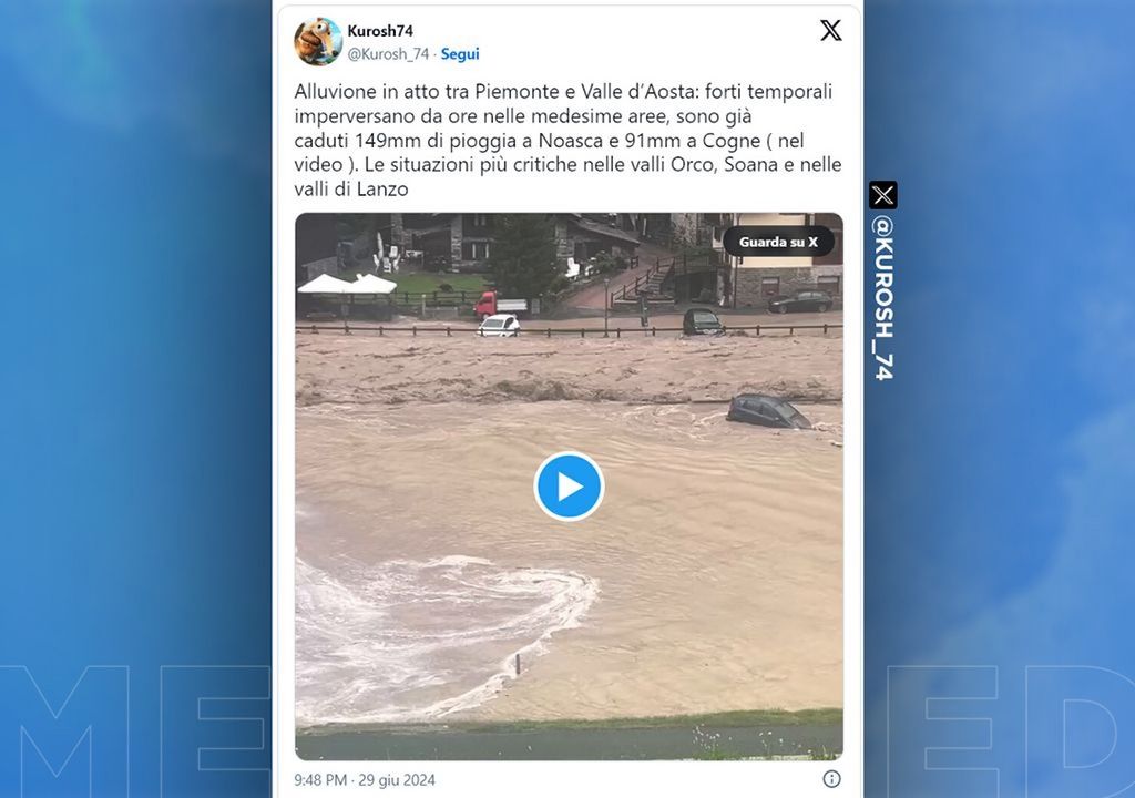 Un fermo immagine di uno dei video dell'alluvione che ha colpito Cogne, in Val d'Aosta, nell'ultimo fine settimana di giugno (fonte: @Kurosh_74).