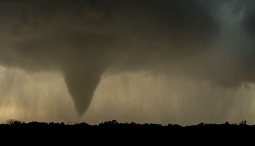 I temporali diventeranno potenzialmente pericolosi: l'ondata di calore marina sar&agrave; davvero estrema in autunno