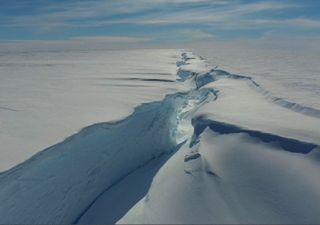 Iceberg the size of Greater London breaks away from Antarctica