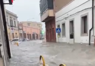 Il ciclone Blas causa alluvioni nel sud della Sardegna: i video