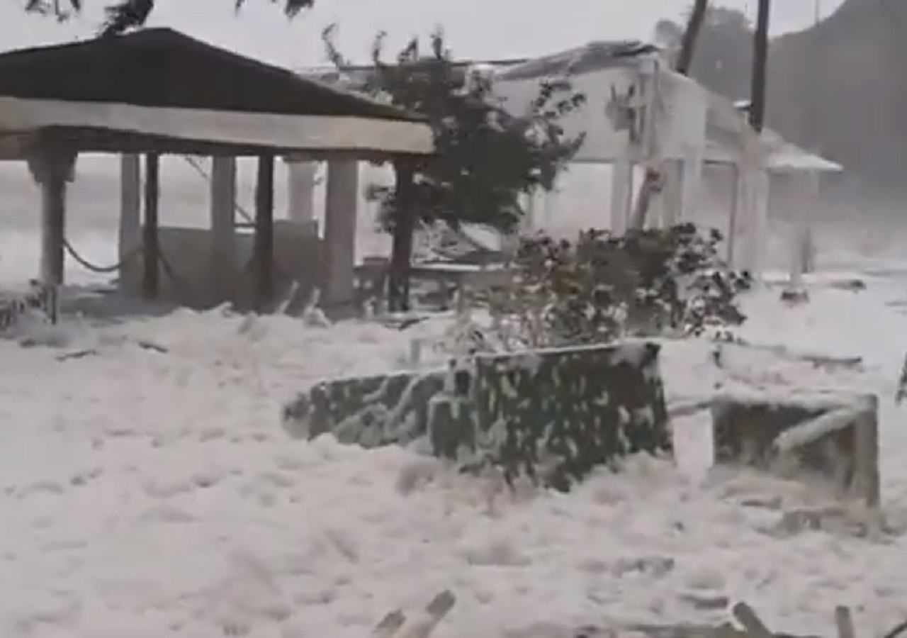 Ο μεσογειακός τροπικός κυκλώνας χτυπά την Ελλάδα: τα βίντεο