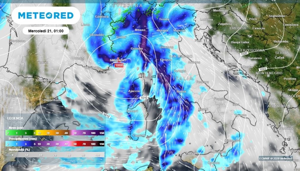 Mappa di nubi e precipitazioni in atto la prossima notte (dopo la mezzanotte, quindi già mercoledì 21), durante la fase clou del peggioramento. Mappe ECMWF-MeteoRed