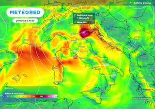 Luca Lombroso avvisa: sarà una domenica di tempesta sull’Italia, raffiche di vento a 140 km/h e mareggiate spettacolari