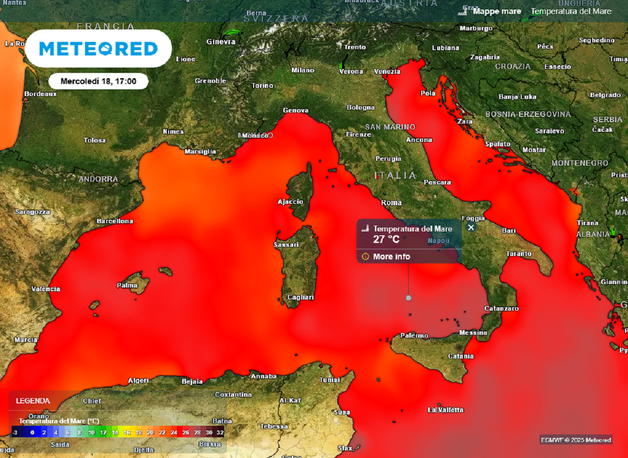 Secondo il nostro modello di riferimento, in alcune zone del Mediterraneo centrale la temperatura dell'acqua potrebbe raggiungere i 28 °C.