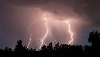 Il meteorologo Luca Lombroso: "l'Italia potr&agrave; registrare temporali molto pericolosi tra sabato 25 e domenica 26&rdquo;