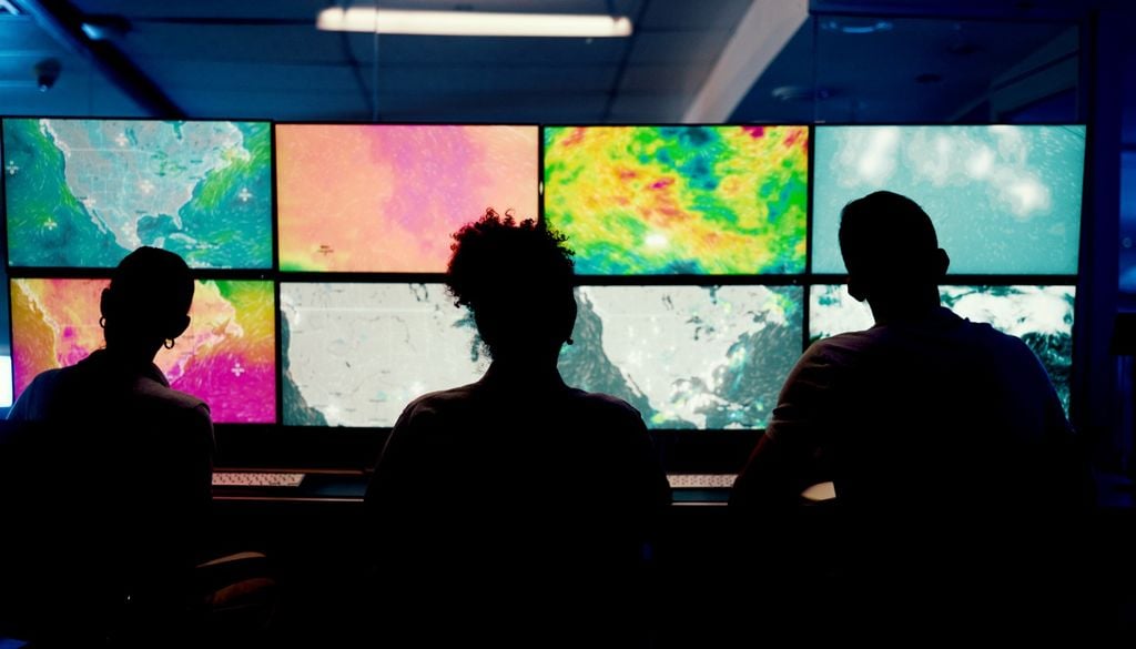 Negli Stati Uniti il framework con ECMWF è riuscito a prevedere con ben 4 settimane di anticipo l'ondata di gelo che ha colpito l'unione a metà dicembre 2025. Tutti gli altri modelli avevano sottovalutato la portata della dinamica sinottica, mentre nel MicroDuet i segnali erano stati mostrati inequivocabilmente quasi un mese prima.