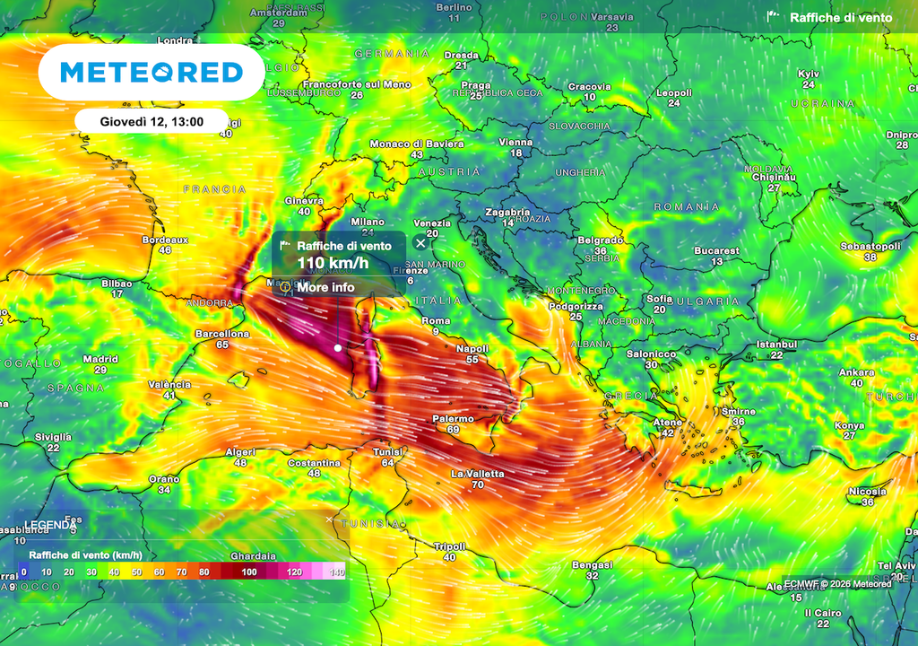 Notevole tempesta di vento prevista sui mari centrali italiani da ECMWF fra mercoledì e giovedì, con raffiche di vento a oltre 100 km/h e mari in burrasca.