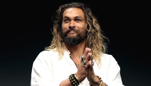 Il nuovo progetto di Jason Momoa per proteggere l&rsquo;ambiente: un sistema innovativo per eliminare le bottiglie di plastica