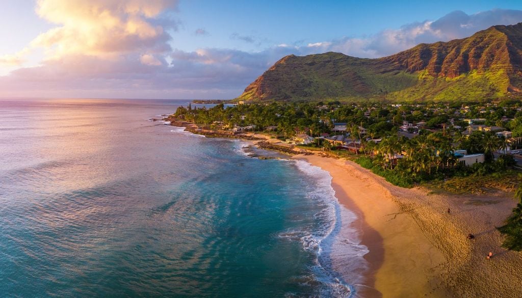 Momoa Hawaii Una spiaggia delle Hawaii al tramonto