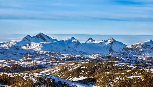 Il passato riemerge quando il caldo anomalo scioglie i ghiacci: trovati in Norvegia reperti antichi millenni