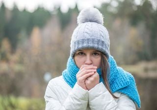 Il segreto per non avere mai freddo non è coprirsi di più, ma creare delle “bolle d’aria” con gli strati