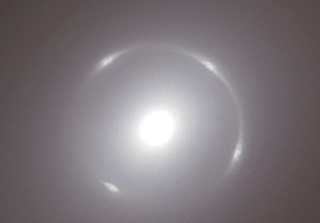 Spazio, il telescopio spaziale Euclid scopre uno straordinario anello di Einstein