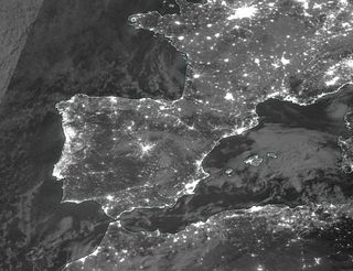 Imágenes de la banda diurna/nocturna del satélite Suomi-NPP