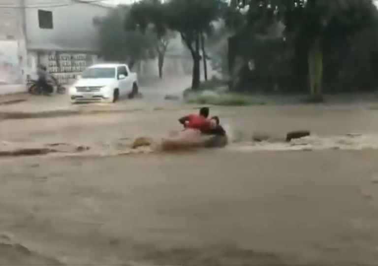Imágenes dramáticas del fuerte temporal en Catamarca Imágenes dramáticas del fuerte temporal en Catamarca