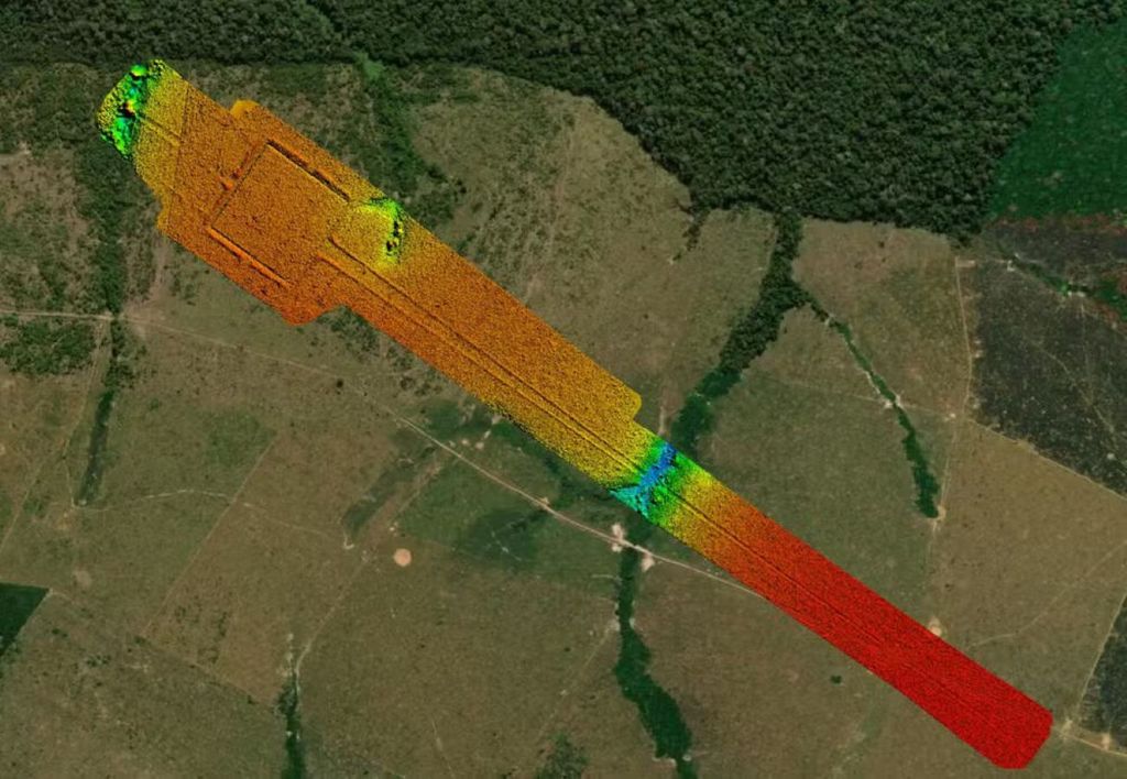 Geoglifo localizado, através do LIDAR, no município de Boca do Acre, no Amazonas. A estrutura tem cerca de mil metros de extensão. Foto: Fábio de Novaes Filho Geoglifo localizado, através do LIDAR, no município de Boca do Acre, no Amazonas. A estrutura tem cerca de mil metros de extensão. Foto: Fábio de Novaes Filho