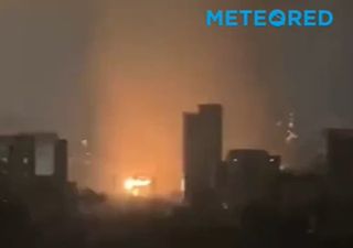 Image from China: Tornado causes havoc at midnight!