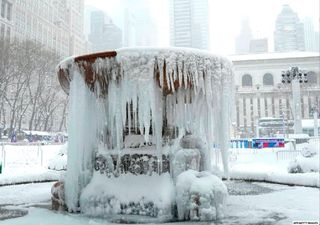 Poderosa tormenta invernal golpea Estados Unidos