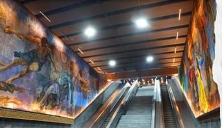 Inauguran el mural hologr&aacute;fico m&aacute;s grande del mundo en CDMX: conoce Apoteosis, la obra con R&eacute;cord Guinness en el Metro