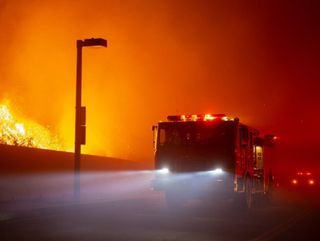 Incendie hors de contrôle à Malibu : plus de 2000 hectares brûlés, des milliers d'habitants évacués