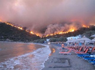 Incendio a pie de playa, pero ¿dónde?