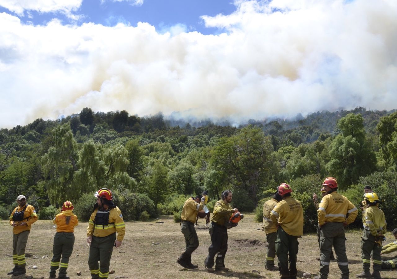 Incendio Incontrolable: El Fuego Ya Consumió Más De 3000 Hectáreas Del ...