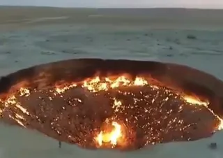 La Puerta del Infierno: ¡el increíble cráter de fuego en Turkmenistán!