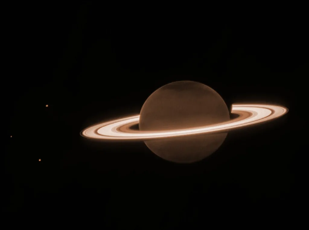 Una nueva imagen increíble del Telescopio James Webb muestra una vista nunca antes vista de Saturno