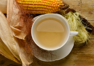 Infusión de pelo de elote: tradición herbal con beneficios naturales, según la cultura popular