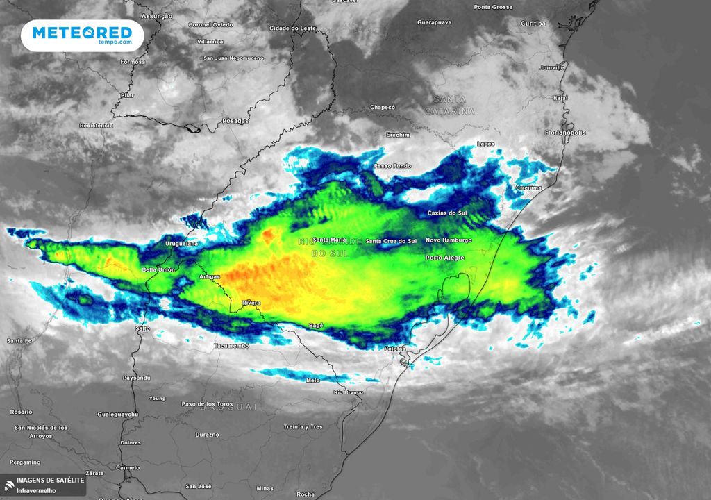 Imagens de satélite mostram sistema já se formando e causando chuvas intensas no Rio Grande do Sul.