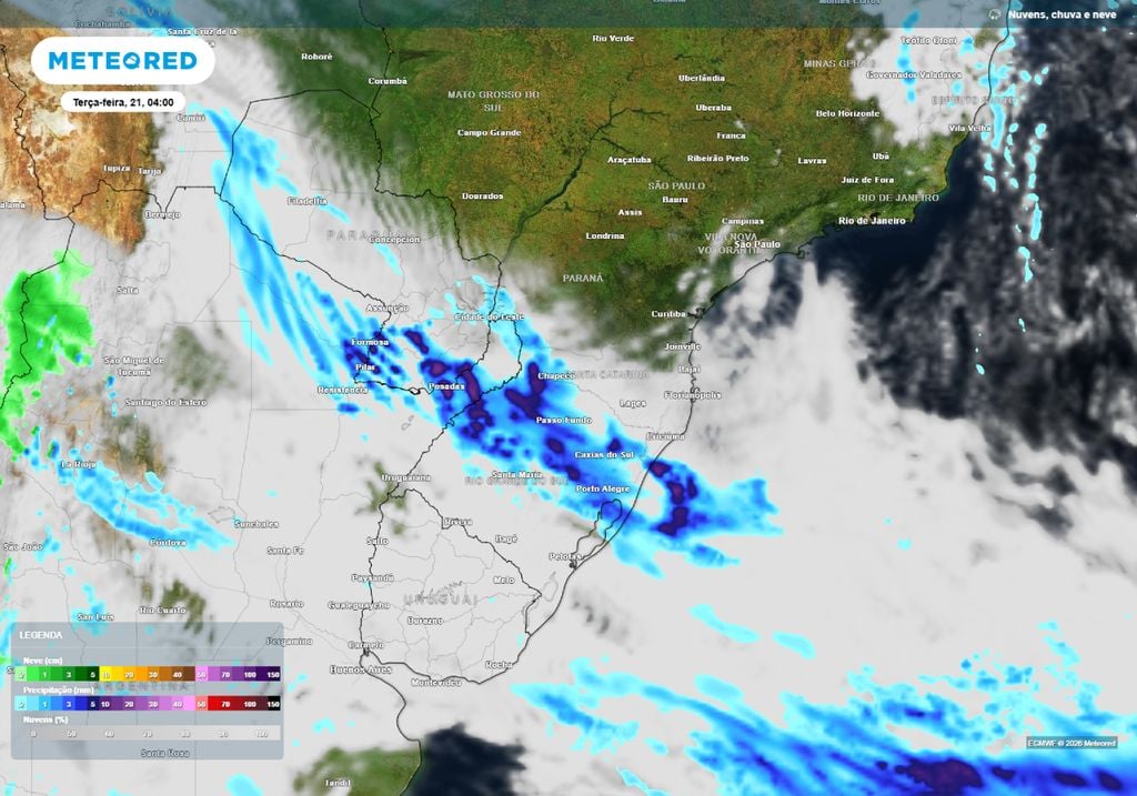 Previsão de precipitação e nebulosidade para a madrugada da terça-feira, 21 de julho.