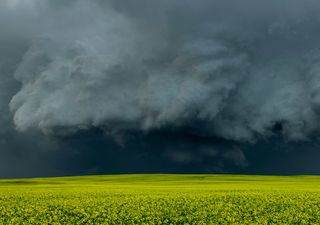 Inminentes tormentas con lluvias fuertes, vendavales y granizo en España: regiones afectadas y horas más complicadas
