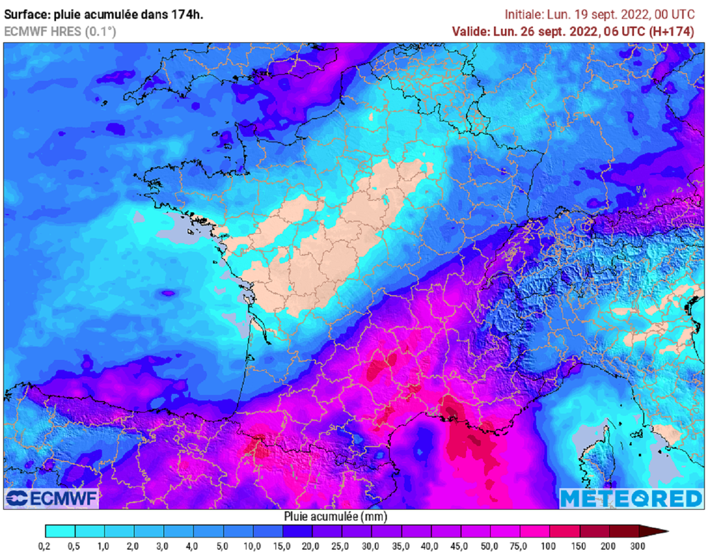 D'ici la fin du week-end, les cumuls de pluie pourraient ponctuellement dépasser les 200 mm dans le sud-est (modèle ECMWF). D'ici la fin du week-end, les cumuls de pluie pourraient ponctuellement dépasser les 200 mm dans le sud-est (modèle ECMWF).