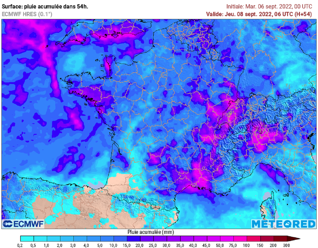 Ce mercredi, les cumuls seront à nouveau importants sous les orages peu mobiles voire stationnaires.