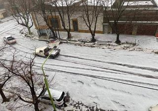 Violento temporal de lluvia y granizo ocasionó destrozos en Argentina