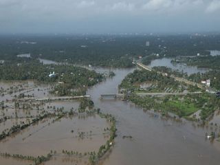Intensas lluvias ocasionan inundaciones y muertos en la India