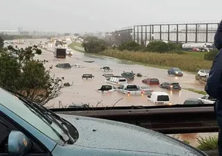Sturzfluten verursachen Tod und Chaos in Südafrika