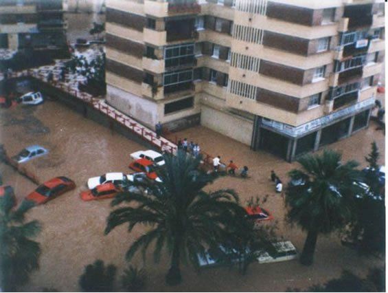 Inundaciones Del 14 Noviembre De 1989 En Málaga: Parte Iia Inundaciones Del 14 Noviembre De 1989 En Málaga: Parte Iia