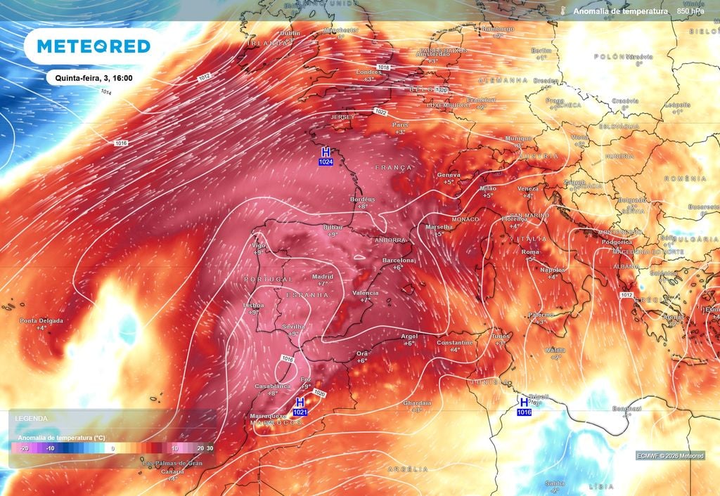 Neste mapa de anomalia de temperatura a 850 hPa observa-se a extensão de uma massa de ar invulgarmente quente, desde Marrocos até ao oeste de França, compatível com a presença de uma dorsal subtropical persistente. O efeito de subsidência, aliado à persistência do anticiclone, funciona como uma espécie de "tampa" atmosférica, dificultando a renovação do ar e favorecendo a acumulação do calor junto à superfície.