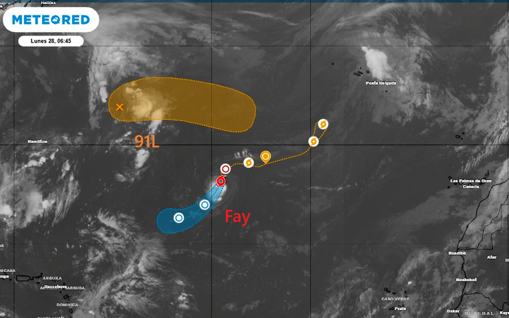 Imagen infrarroja con los centros de bajas presiones tropicales vigilados por el NHC a fecha de 28 de septiembre de 2026: Fay e Invest 91L. Tiempo.com