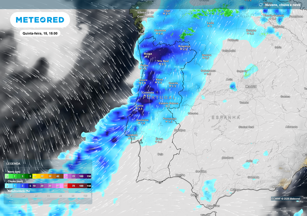 A partir das primeiras horas da tarde espera-se uma intensificação da precipitação no litoral Norte e Centro. As áreas a azul escuro neste mapa indicam chuva mais forte.