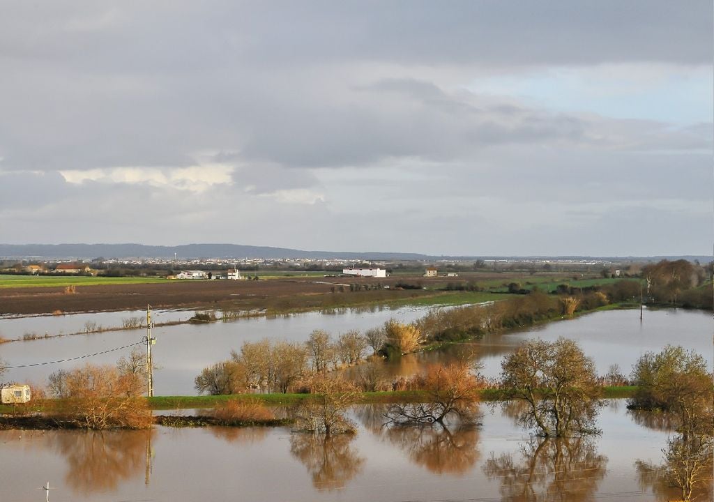 Em fevereiro tivemos cheias nos principais rios do continente e inundações em muitas regiões.
