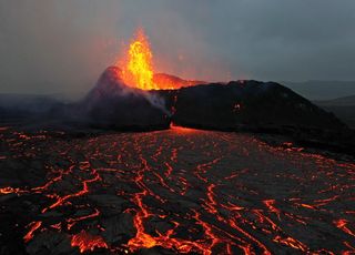 Islande : la ville de Grindavik sous la menace d'une nouvelle éruption volcanique ?