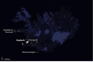 Islandia en la noche