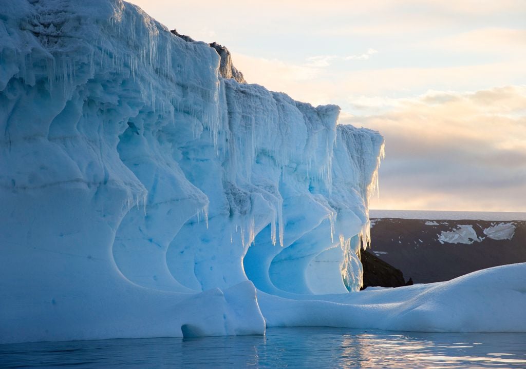 Antarctica mineral.