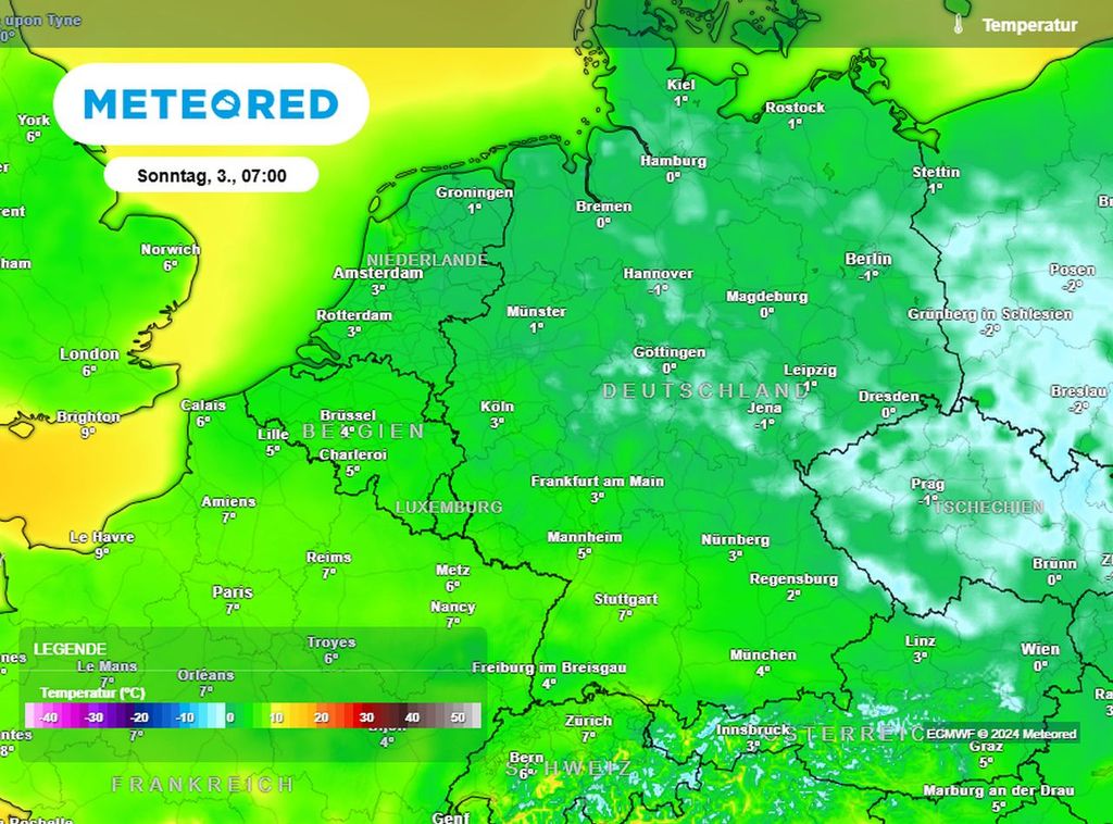 Das ist ein kalter Sonntagmorgen, stellenweise kann es nicht nur Bodenfrost, sondern auch leichten Luftfrost geben.