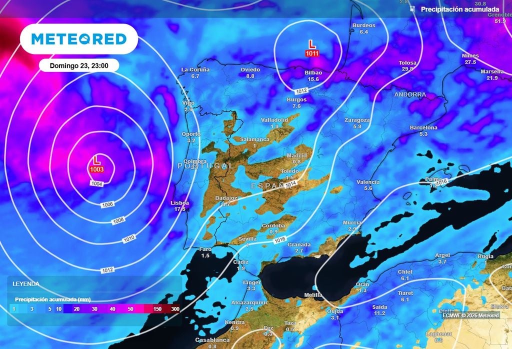 La borrasca, con una presión mínima cercana a los 1000 hPa, podría alcanzar la España peninsular el lunes, situación no muy frecuente a finales de agosto.
