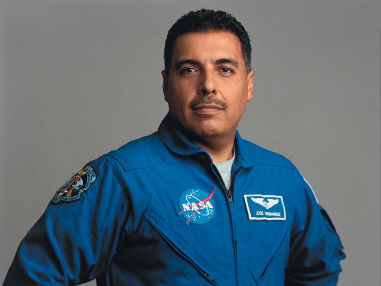 Astronauta Dr. José Hernández. Crédito: NASA
